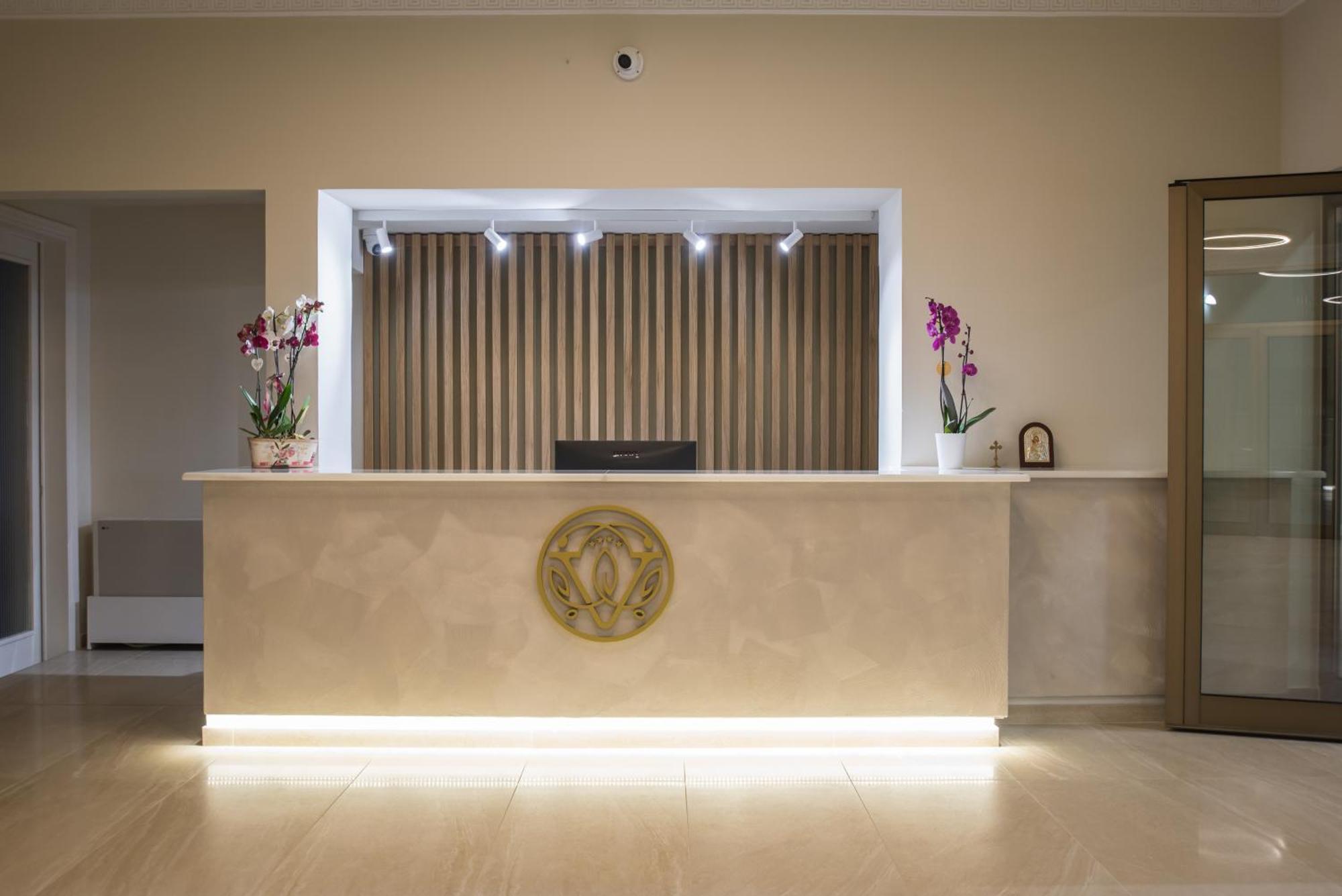 V Hotel Delphoi Kültér fotó